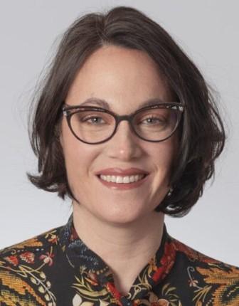 Sabrina Claudia Moser; Kostuembild